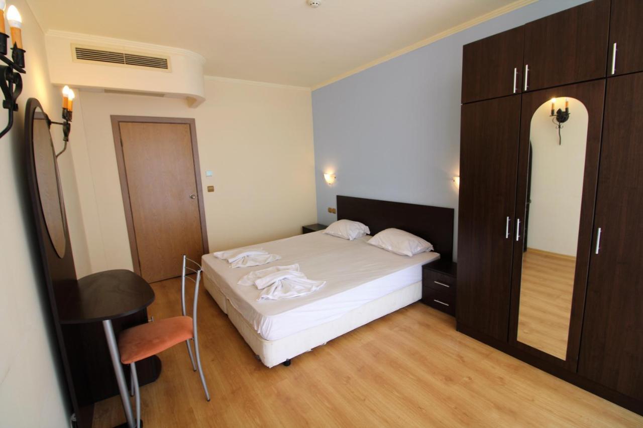 Menada Atrium Apartments เอเลนีเต ภายนอก รูปภาพ