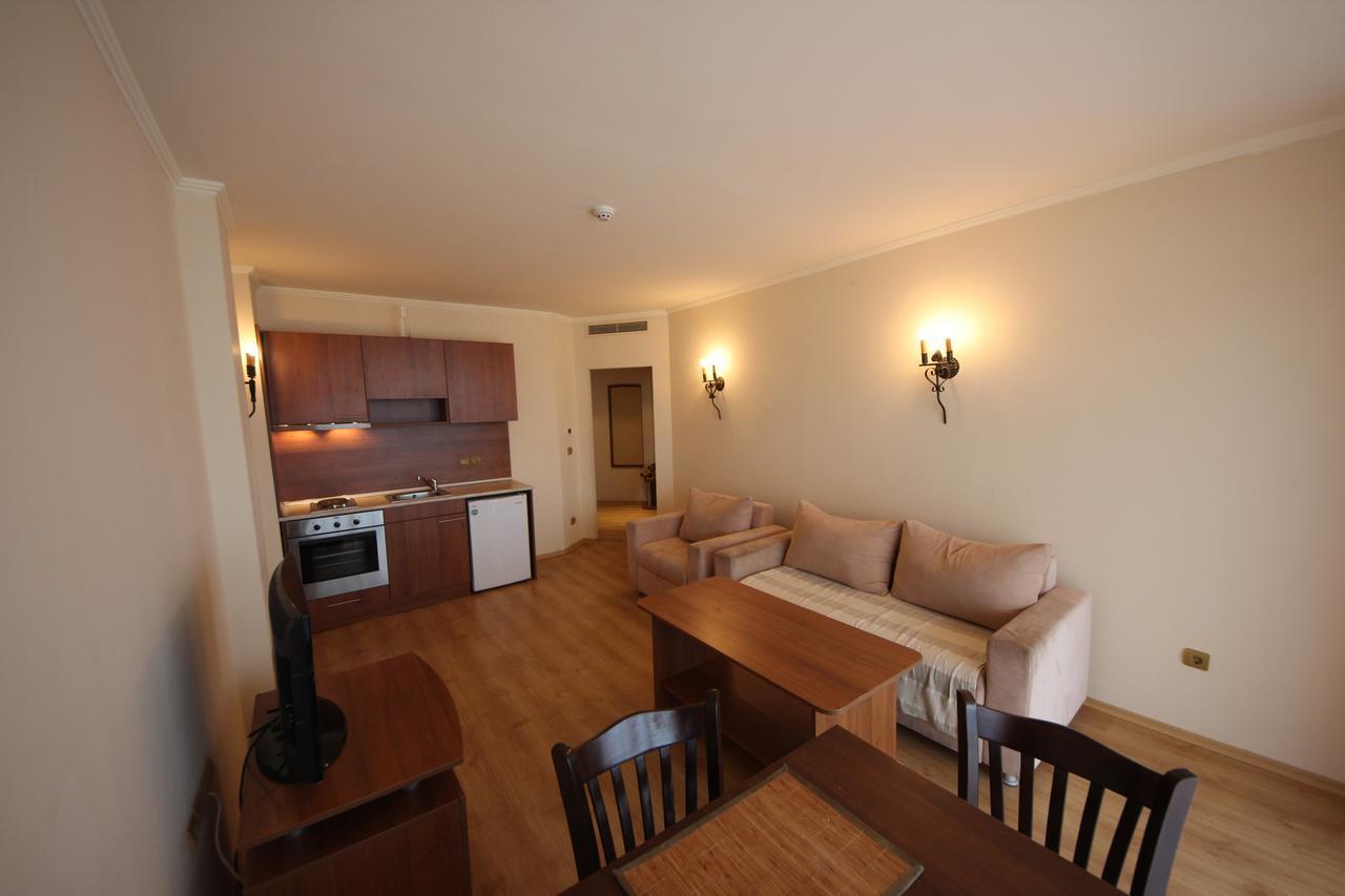 Menada Atrium Apartments เอเลนีเต ภายนอก รูปภาพ