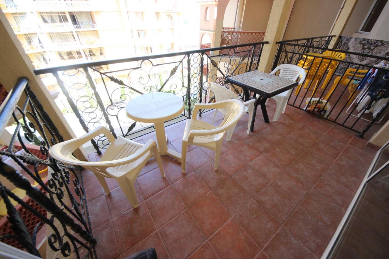 Menada Atrium Apartments เอเลนีเต ภายนอก รูปภาพ