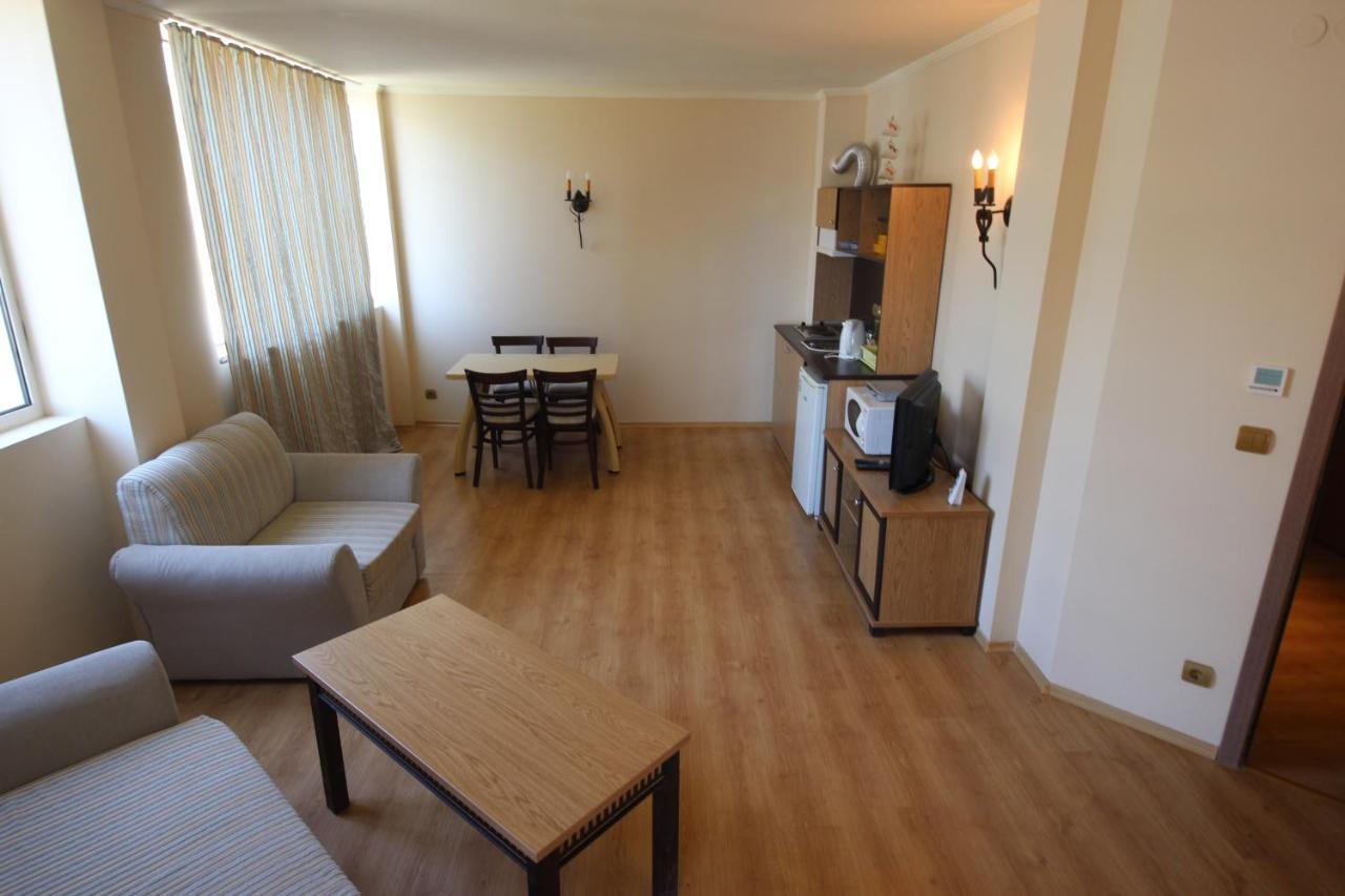 Menada Atrium Apartments เอเลนีเต ภายนอก รูปภาพ